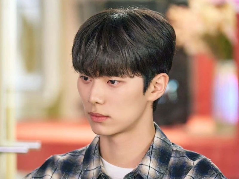 Sinopsis Crushology 101: Ketika Bunny Dikejar 4 Oppa Ganteng! Lee Chae-min sebagai Hwang Jae-yeol di drakor Crushology 101