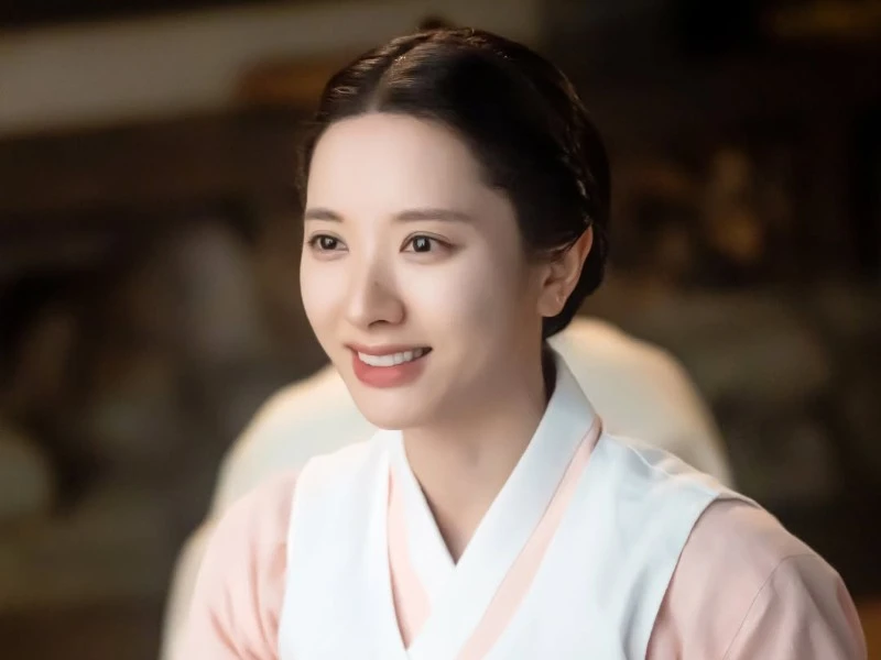 Sinopsis The Haunted Palace: Yook Sung-jae Kesurupan di Drama Sageuk Fantasi! Bona WJSN (Kim Ji-yeon) sebagai Yeo Ri di drakor The Haunted Palace