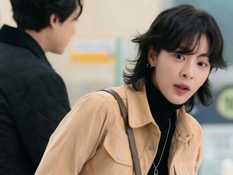 Sinopsis Oh My Ghost Clients: Jung Kyung-ho Jadi Pengacara yang Bisa Lihat Hantu! Seol In-ah sebagai Na Hee-joo di drakor Oh My Ghost Clients