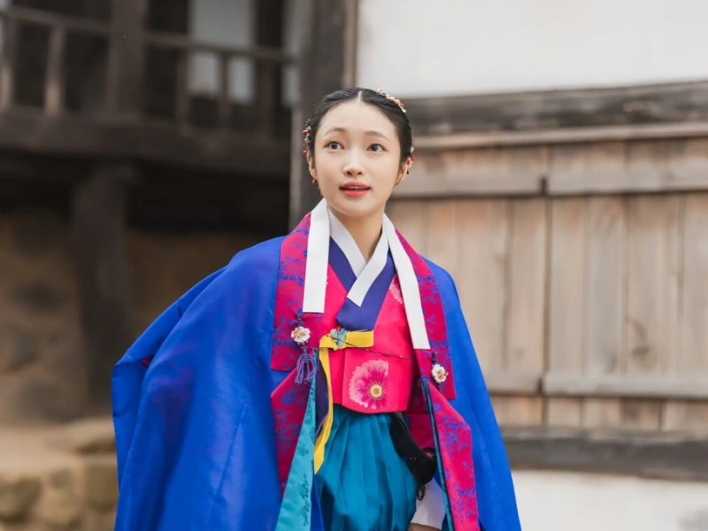 Ji Hye-won sebagai Do Hwa-sun di drakor The First Night With The Duke