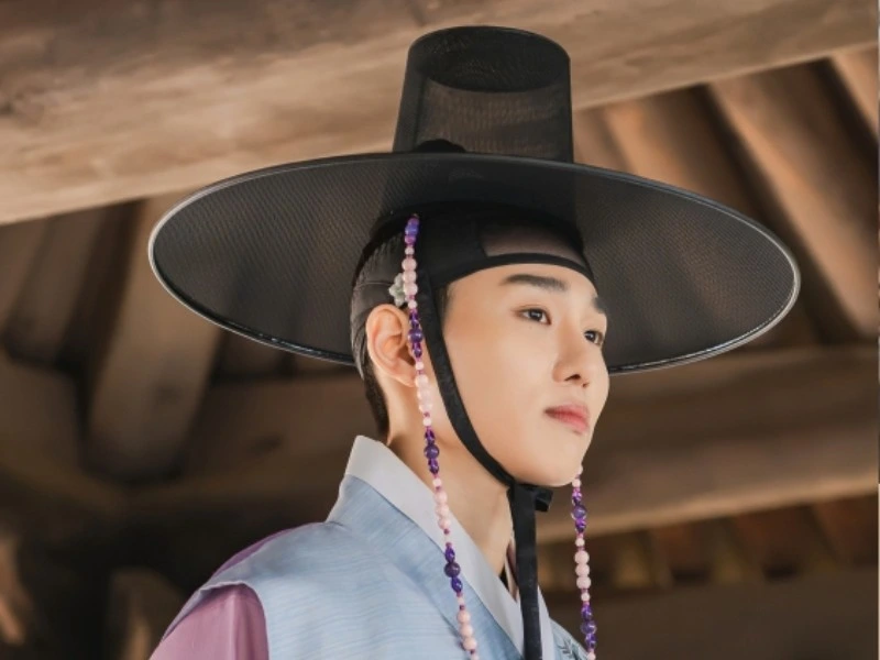 Seo Bum-june sebagai Jung Soo-kyeom di drakor The First Night With The Duke
